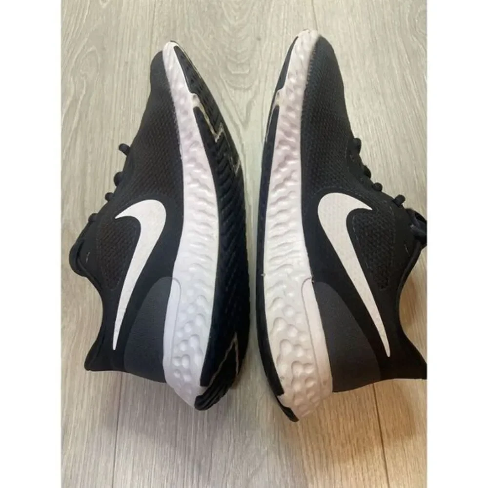 Nike Womens Revolution 5 BQ3207-002 Black Running Shoes‎ Sneakers Size 9